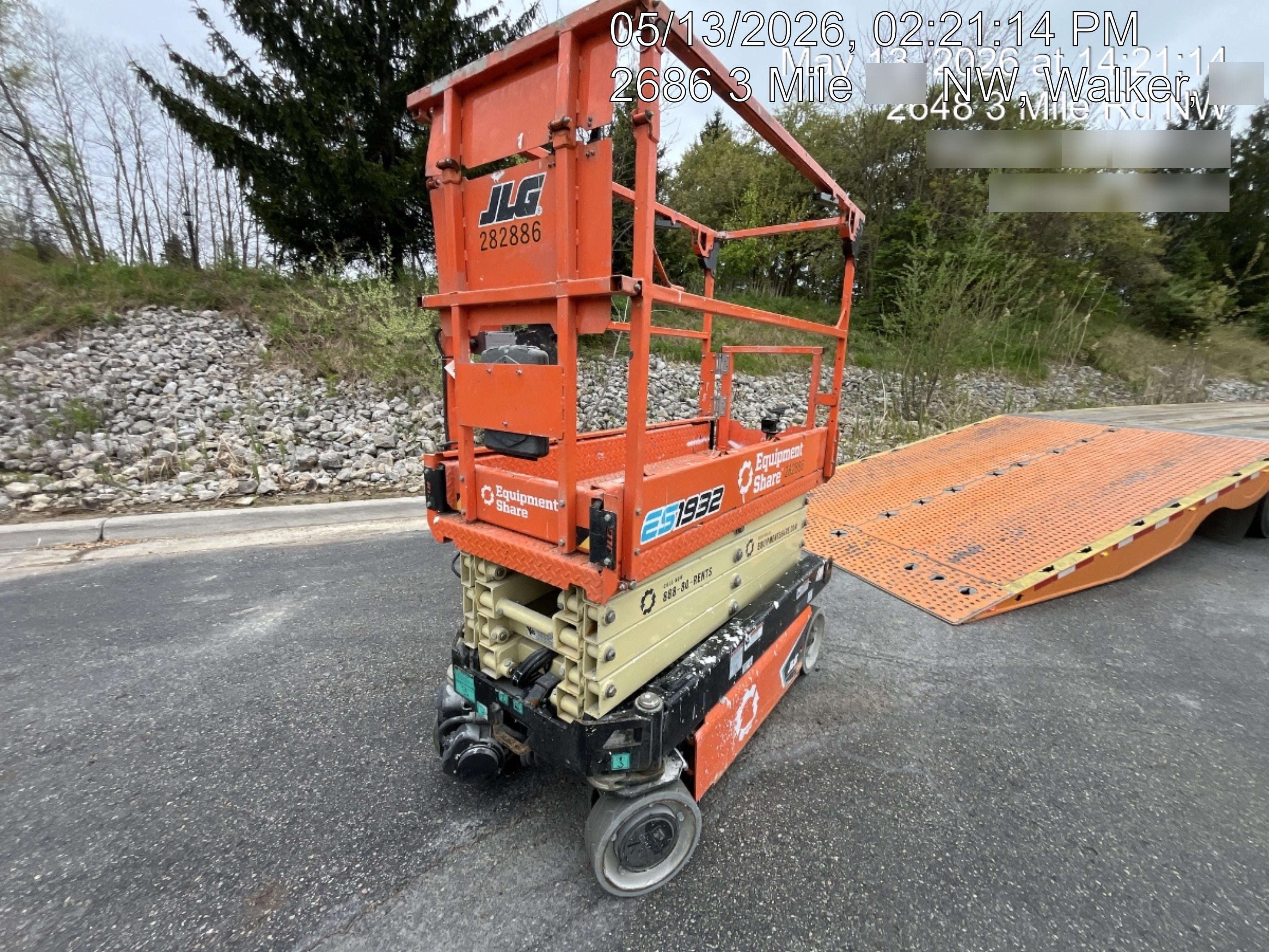 2022 JLG ES1932