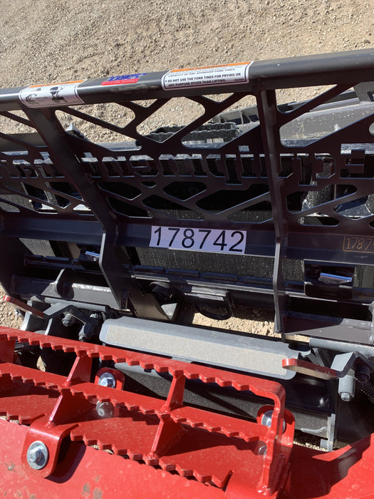 2021 PALADIN 48" Pallet Forks - Paladin
