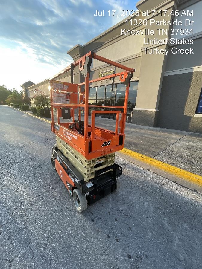 2025 JLG ES1932