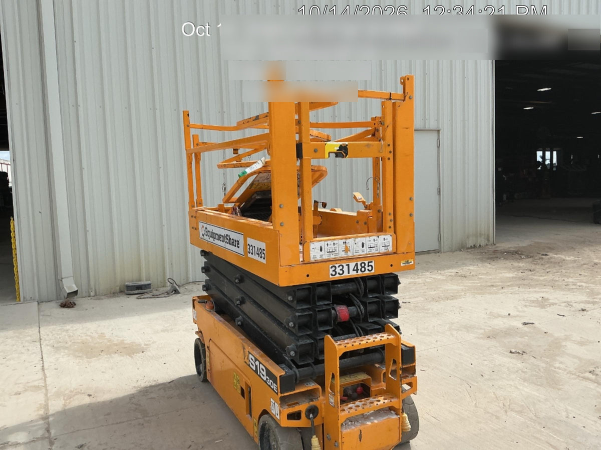 2023 JCB S1930E