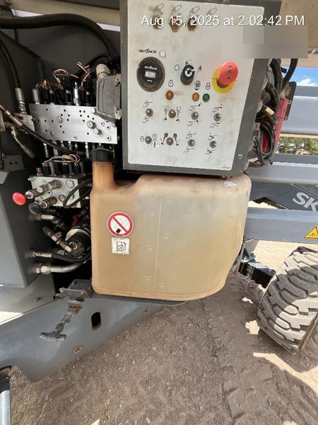 2017 Skyjack SJ46 AJ Skyjack 46AJ, Diesel Engine, Foam Filled Tires, 30x72" Platform, Extended Warranty 5yr/5k hr