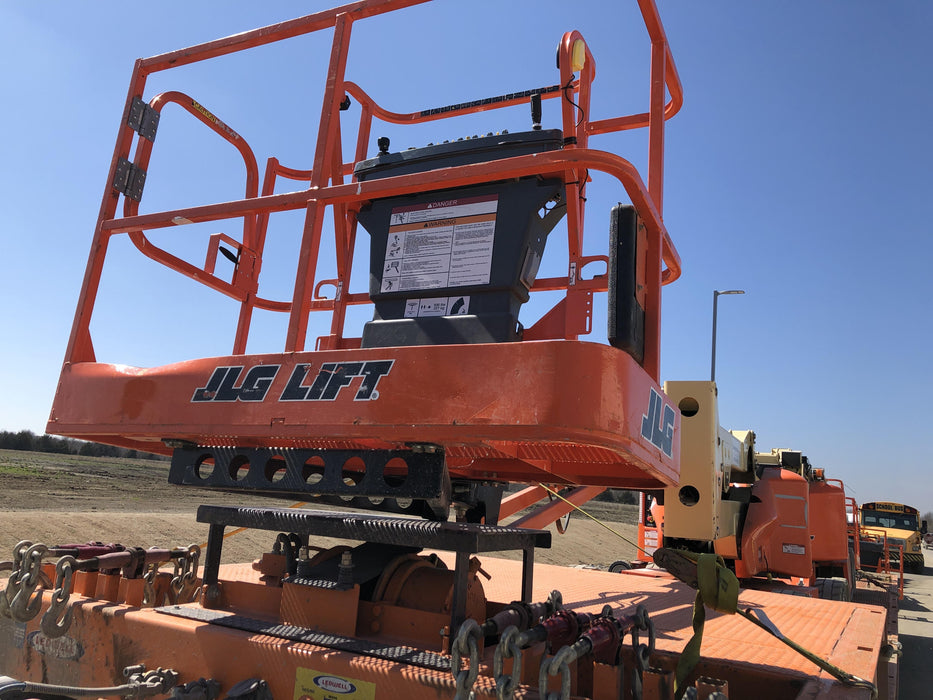 2019 JLG E450AJ