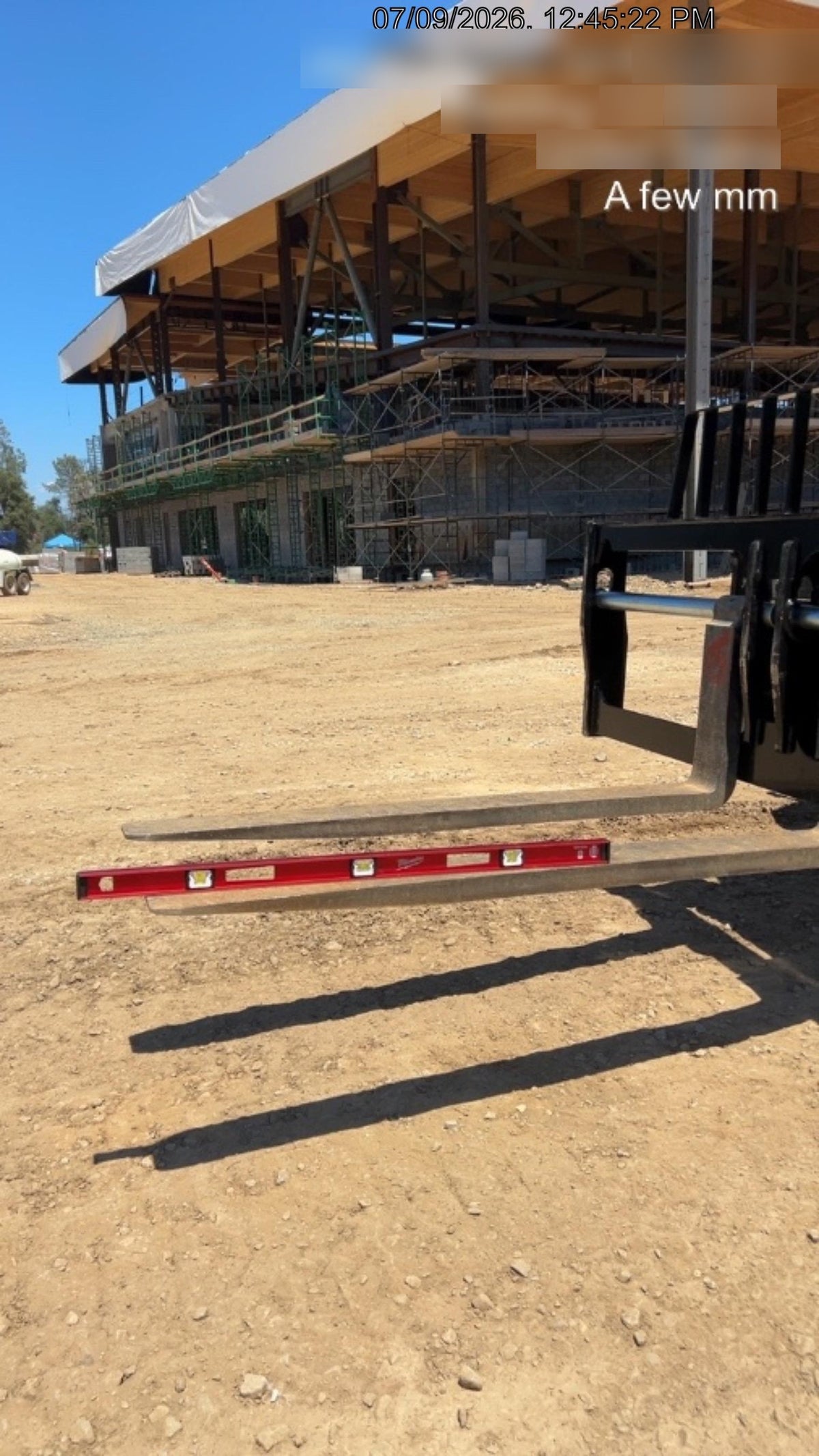 2021 JLG 1732