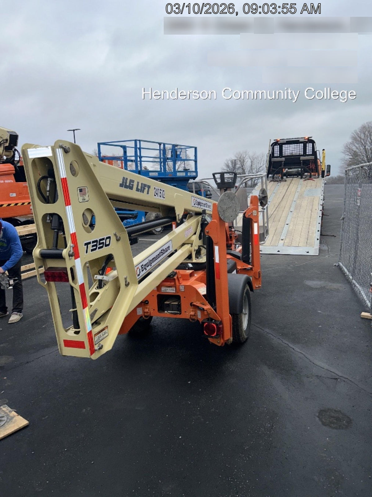 2022 JLG T350