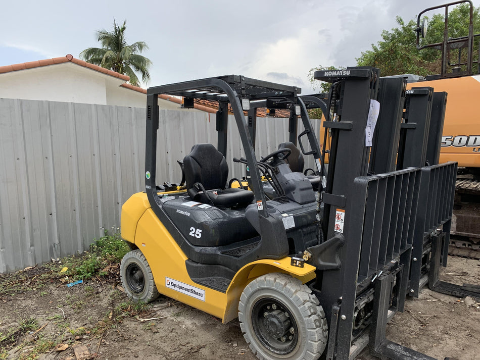 2022 KOMATSU FG25T-16