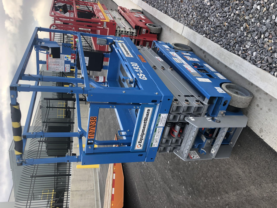 2020 Genie GS-1930 Solid Non Marking Tires, Beacon, Folding rails with half height swing gate, 800W Inverter