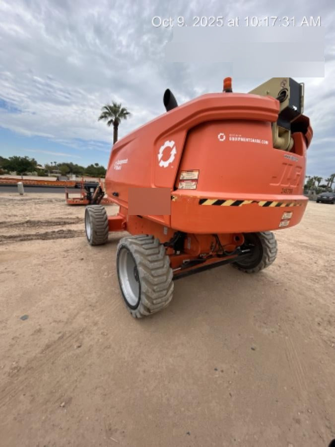 2022 JLG 660SJ