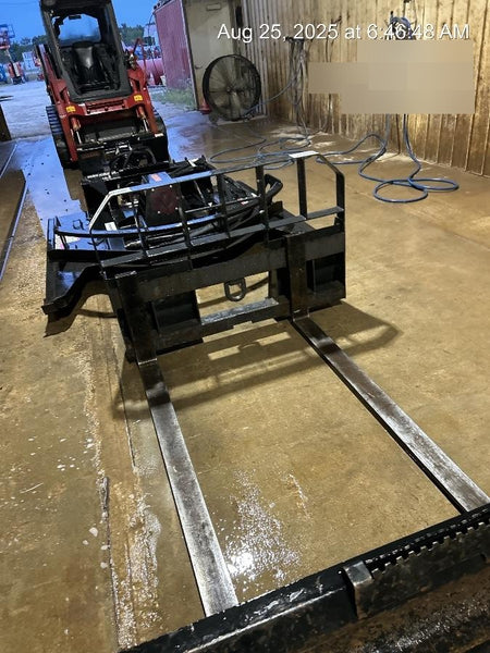 2023 CASE 48" Pallet Forks - Wheel Loader