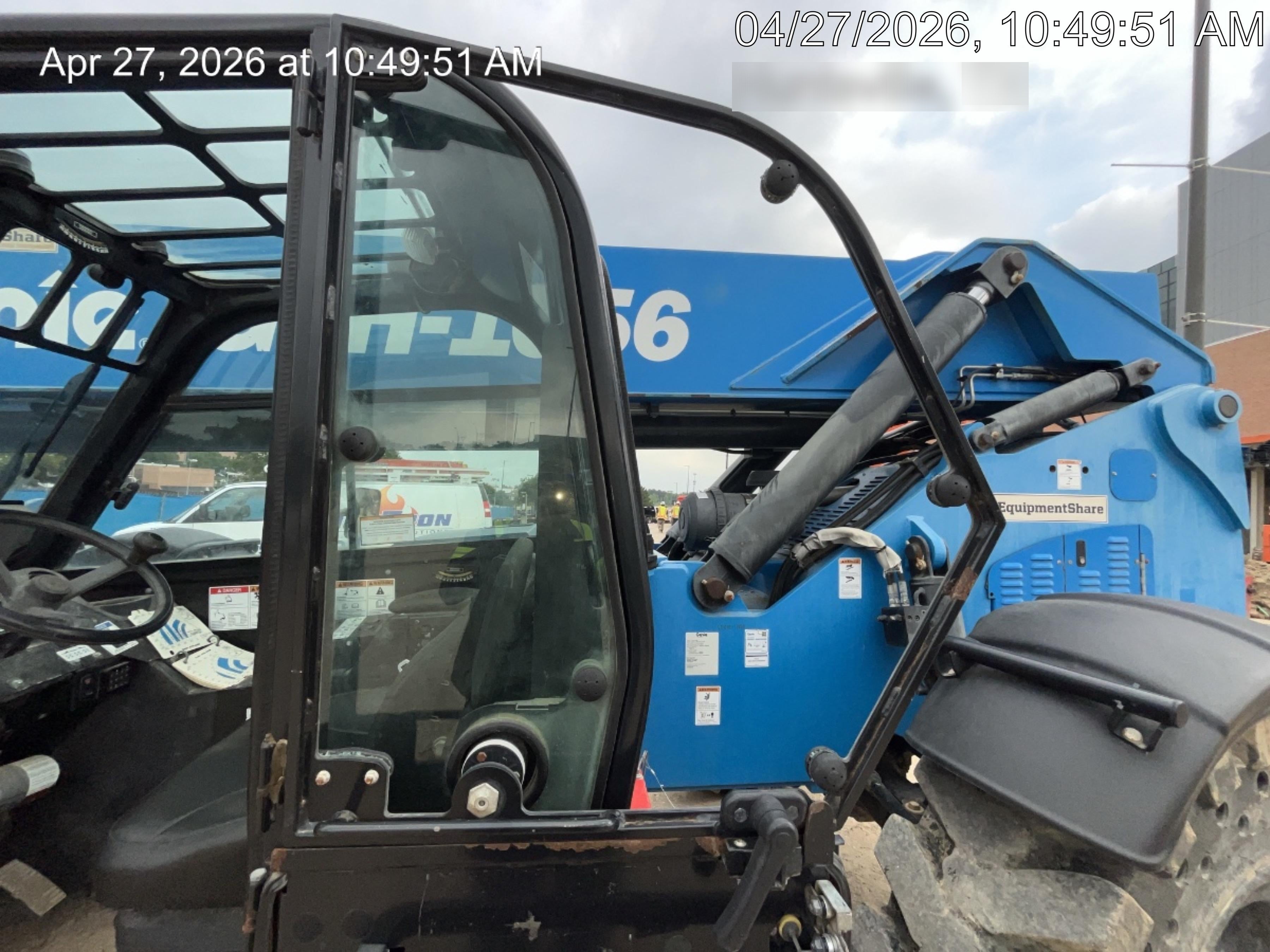 2018 Genie GTH-1056 Genie GTH-1056 w/Enclosed Cab w/HVAC, Work Lights, Solid Tires, Beacon, 60" Carriage and Forks