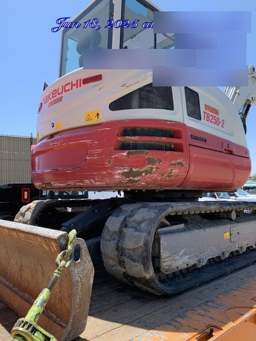 2021 TAKEUCHI TB250-2C