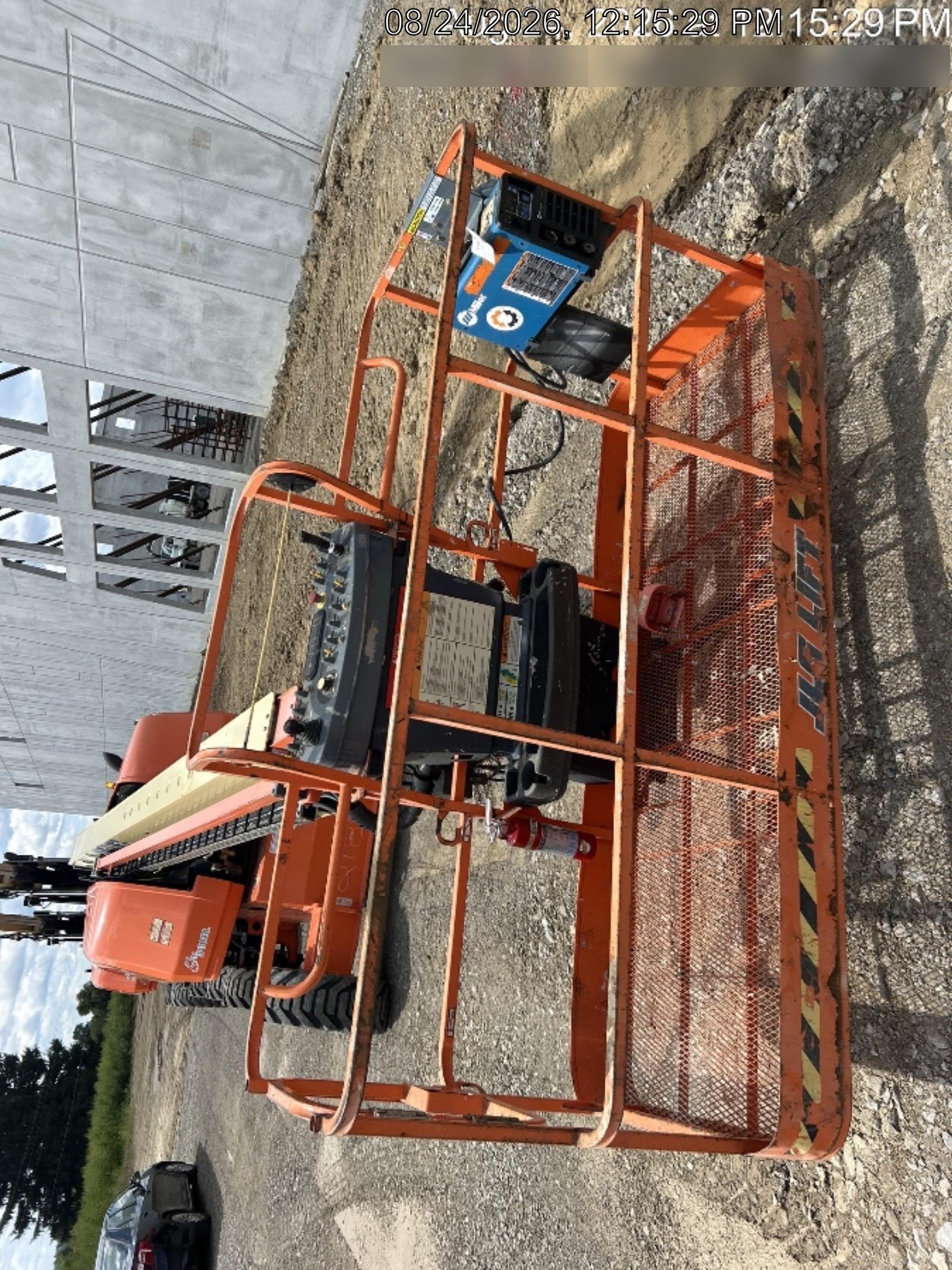 2022 JLG 600S