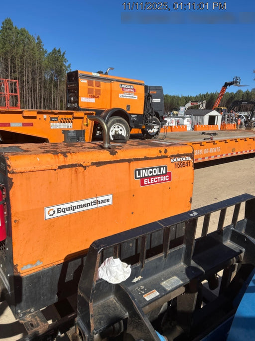 2021 Lincoln Electric Vantage 322 Vantage 322 Ready Pak 3 w/ Decals, ORANGE (includes trailer, cable rack, fender light kit) NO Telematics