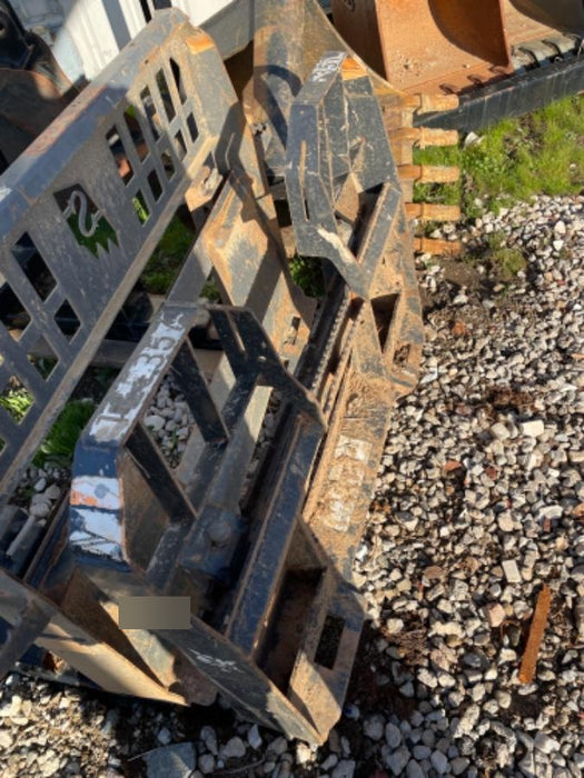 2021 BOBCAT PALLET FORKS HD