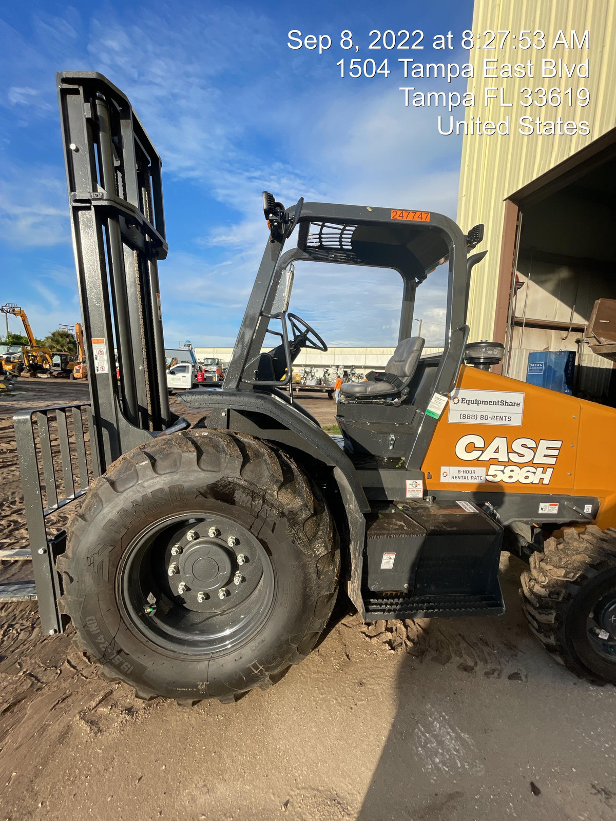 2022 CASE 586H