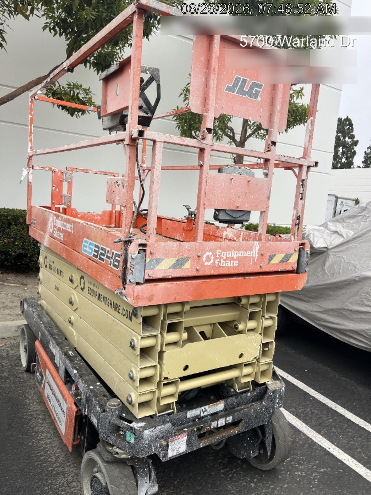 2022 JLG ES3246