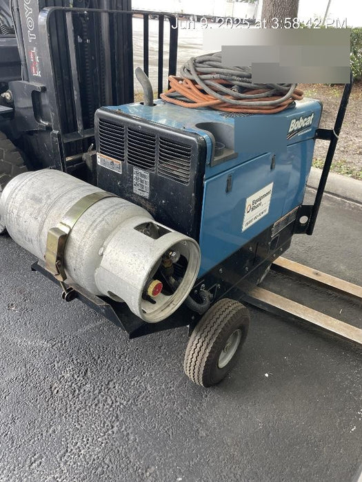 2019 Miller Electric BOBCAT 250 951600 PKG-250 amp Propane Welder, Standard w/Running Gear, Bracket, Hose"250 amp Propane Welder, Standard w/Running Gear, Bracket, Hose