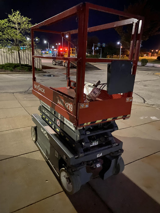 2017 Skyjack SJIII-3219 Standard Rental Specs