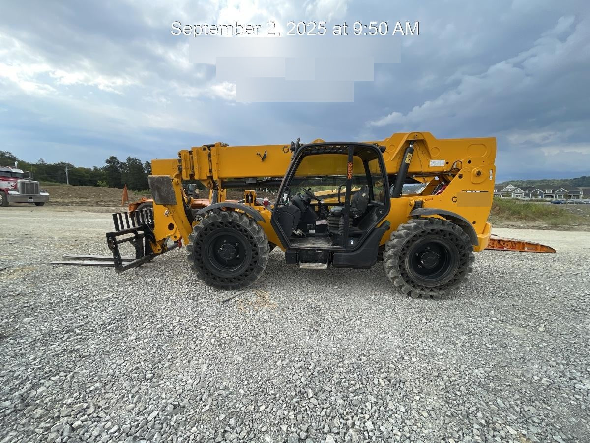 2023 JCB 510-56