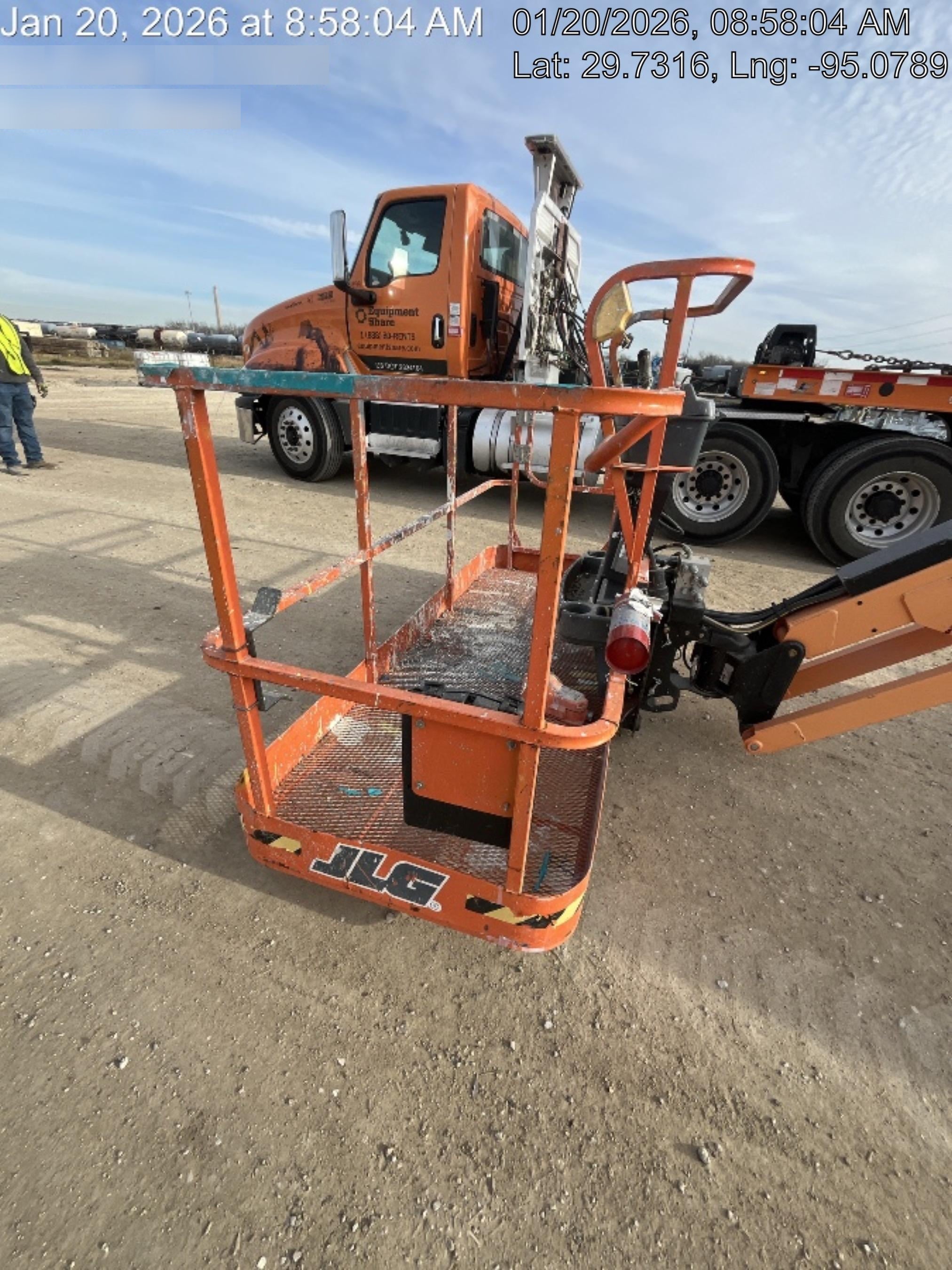 2023 JLG 600AJ