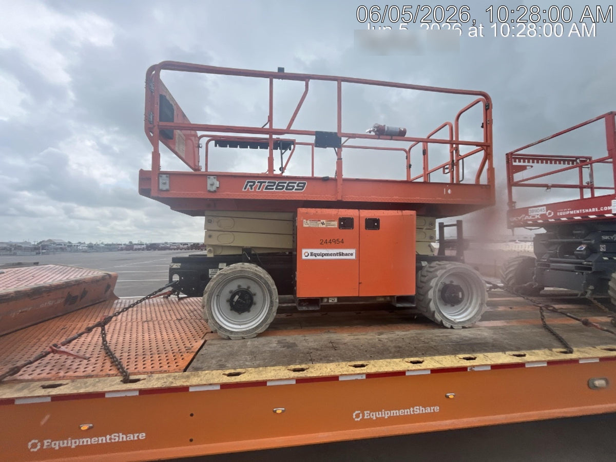 2022 JLG RT2669