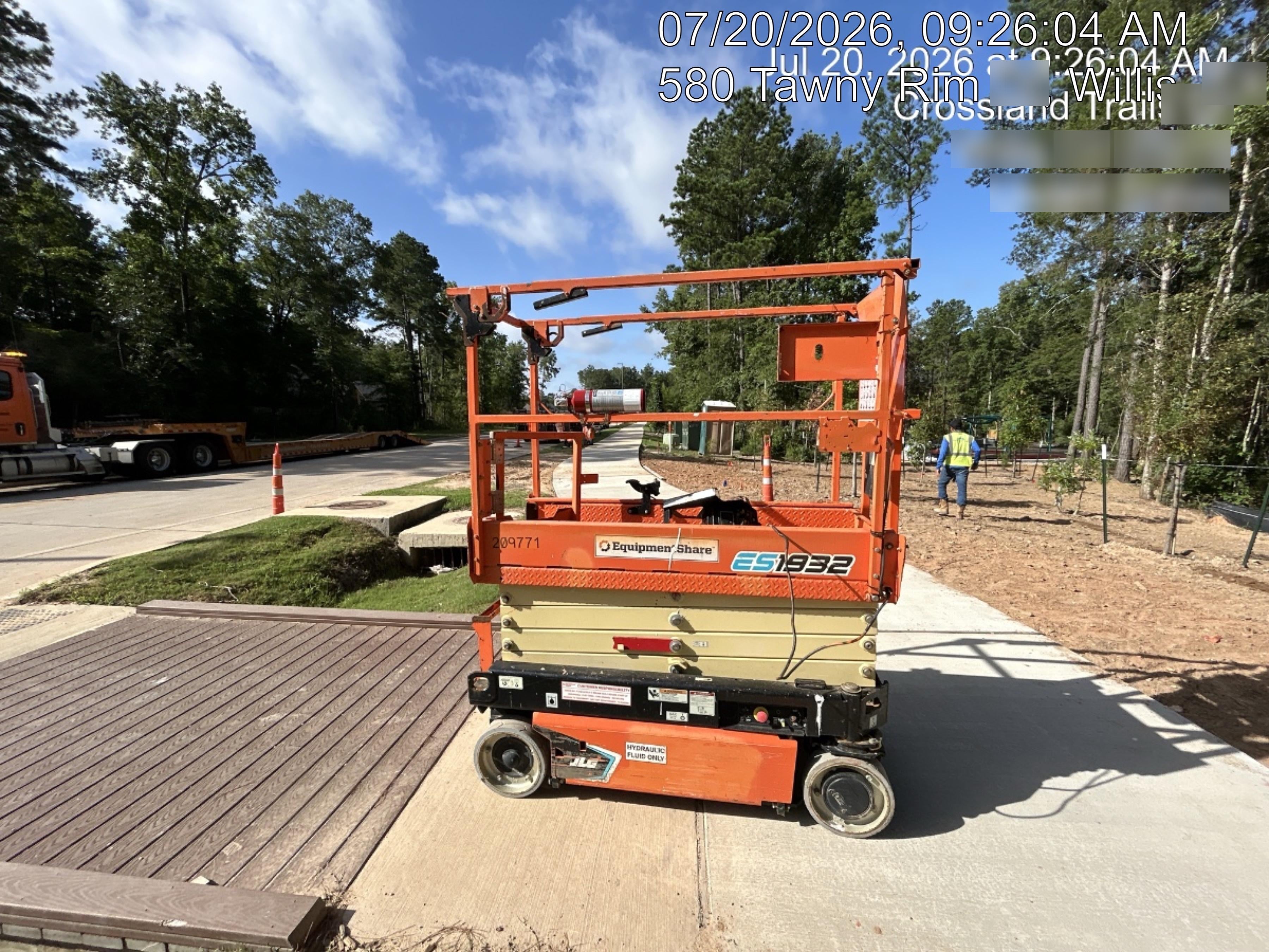 2022 JLG ES1932