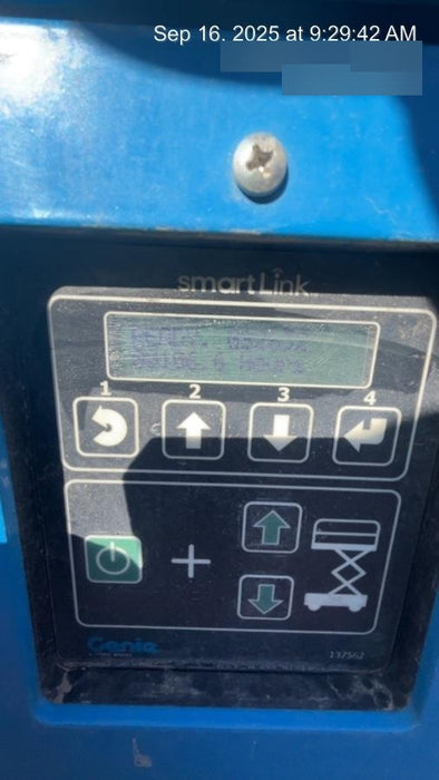 2019 Genie GS-2632 Folding rails with half height swing gate