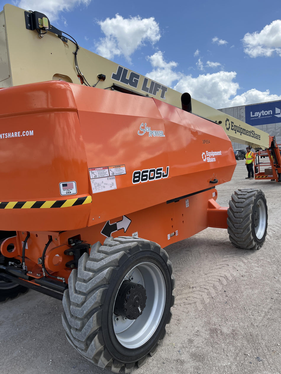 2023 JLG 860SJ