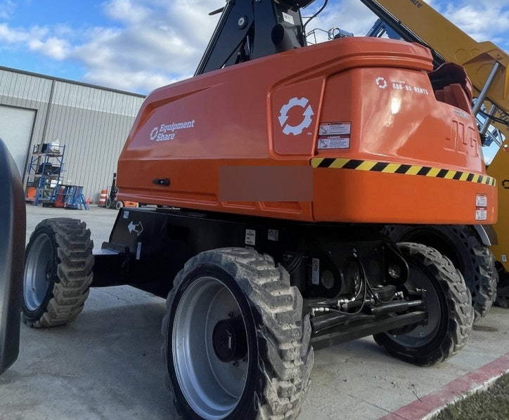 2023 JLG 660SJ