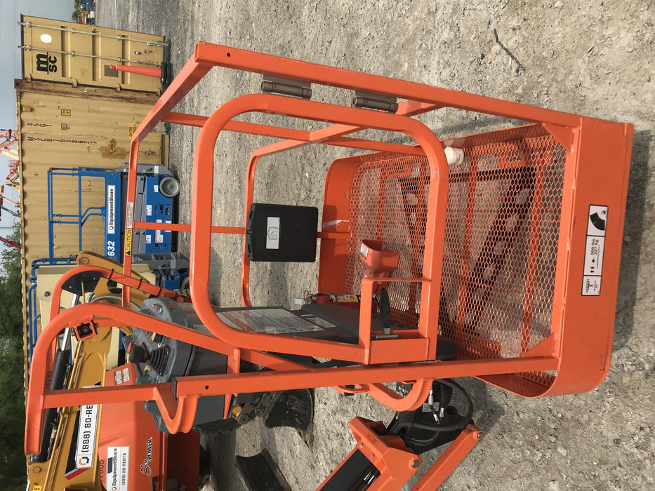 2019 JLG E450AJ