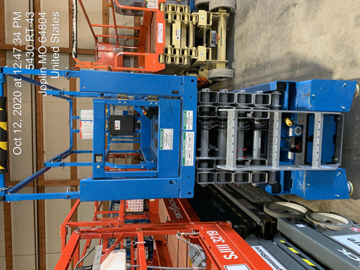 2020 Genie GS-3232 Standard, Folding half height swing gate, 800W Inverter