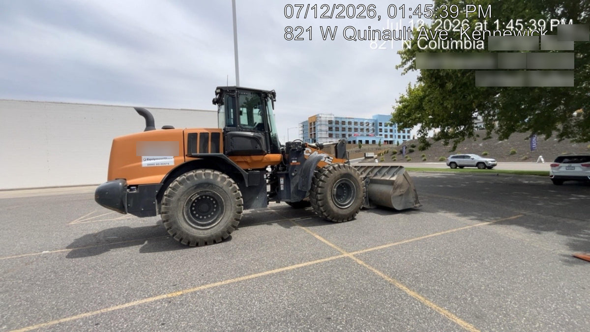 2022 CASE 821G