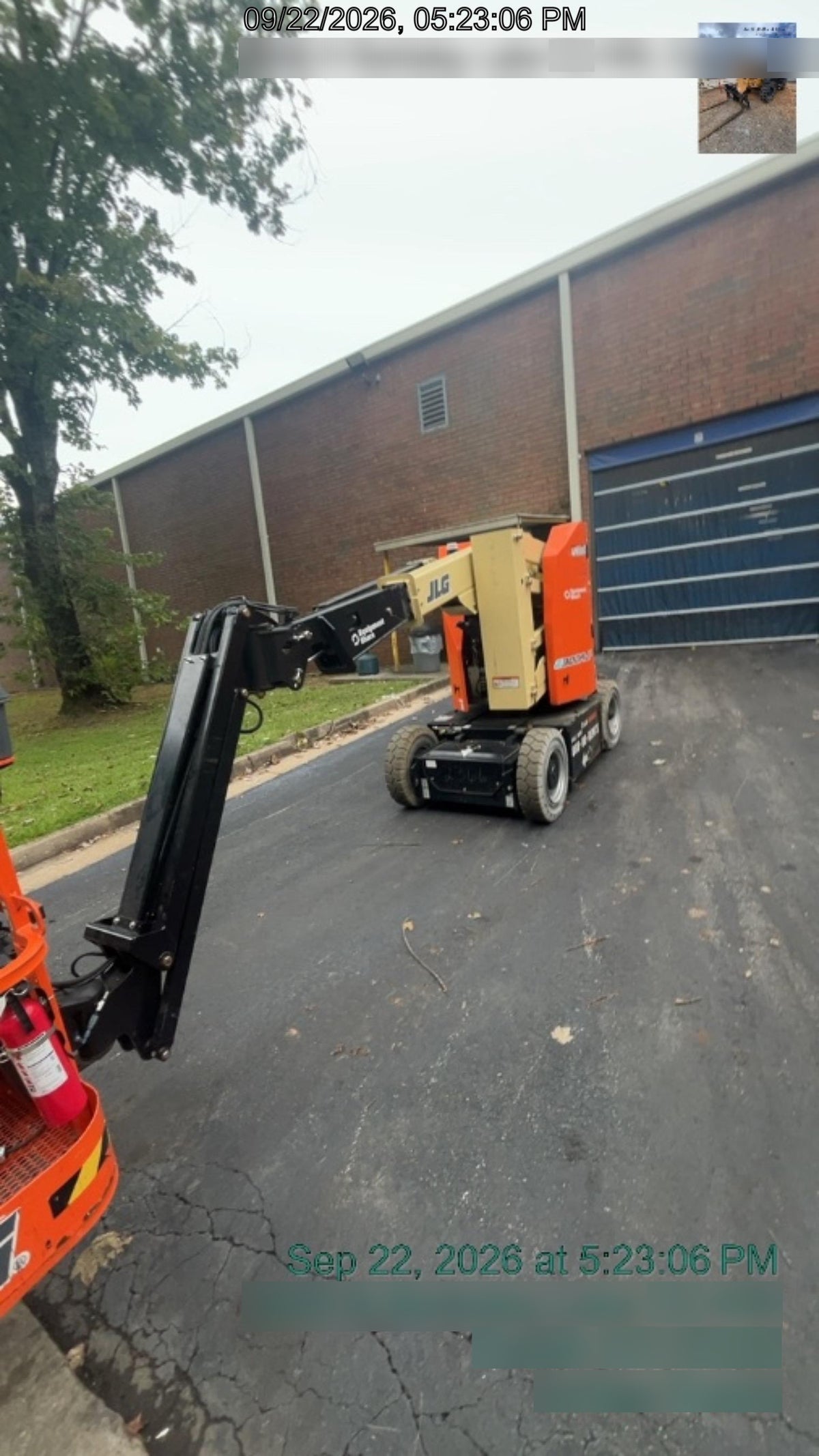 2025 JLG E300AJP