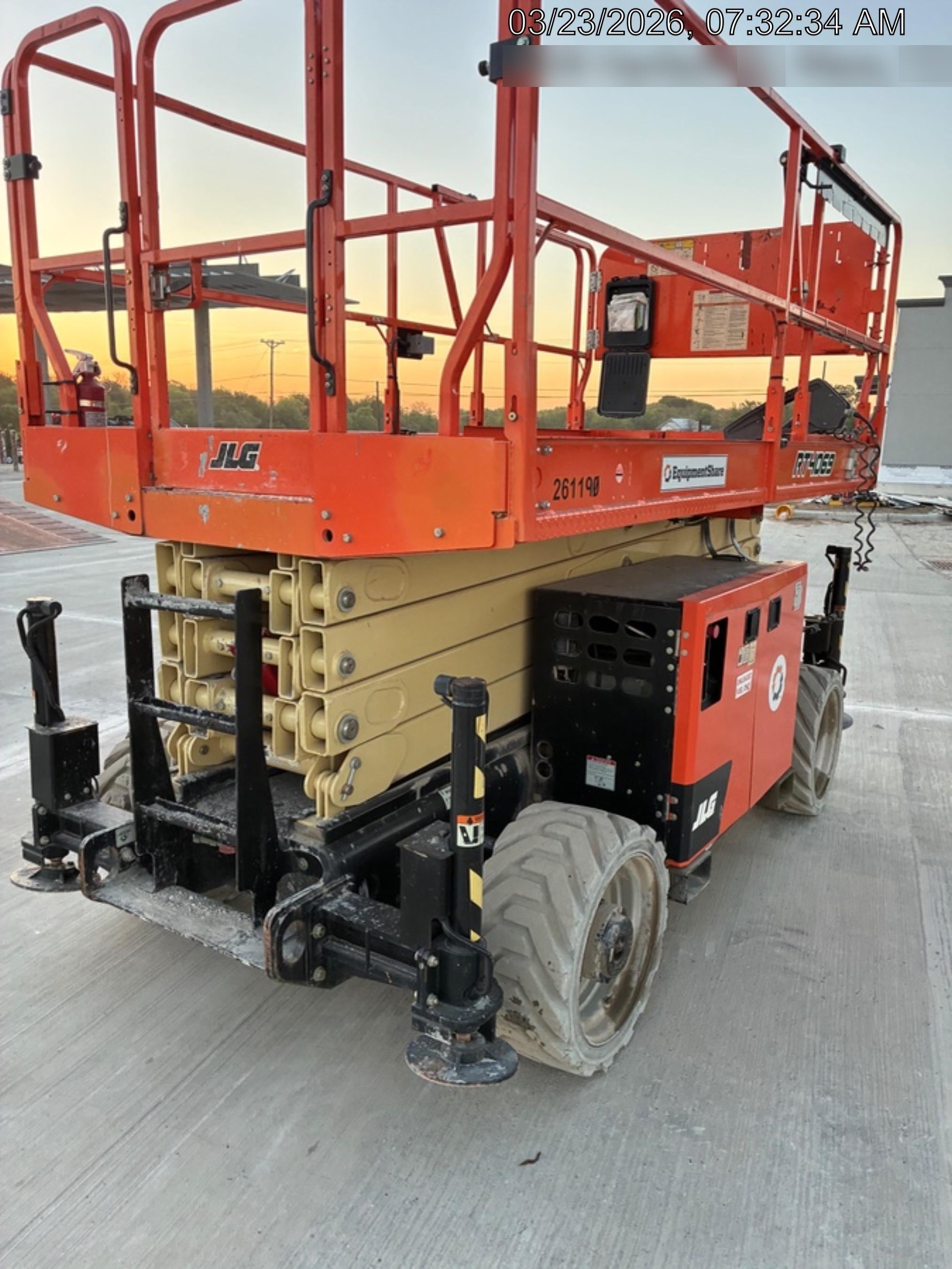 2022 JLG RT4069