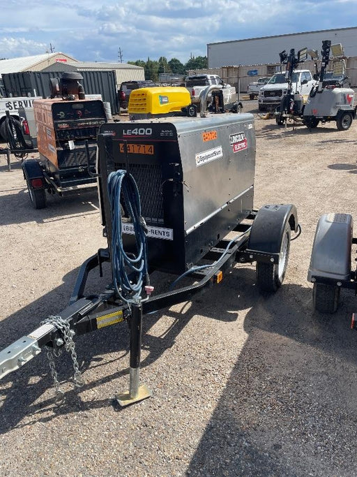 2019 Lincoln Electric Vantage 322 Welder Ready-Pak 3, Two wheel trailer, Fender and Light kit, Cable Rack