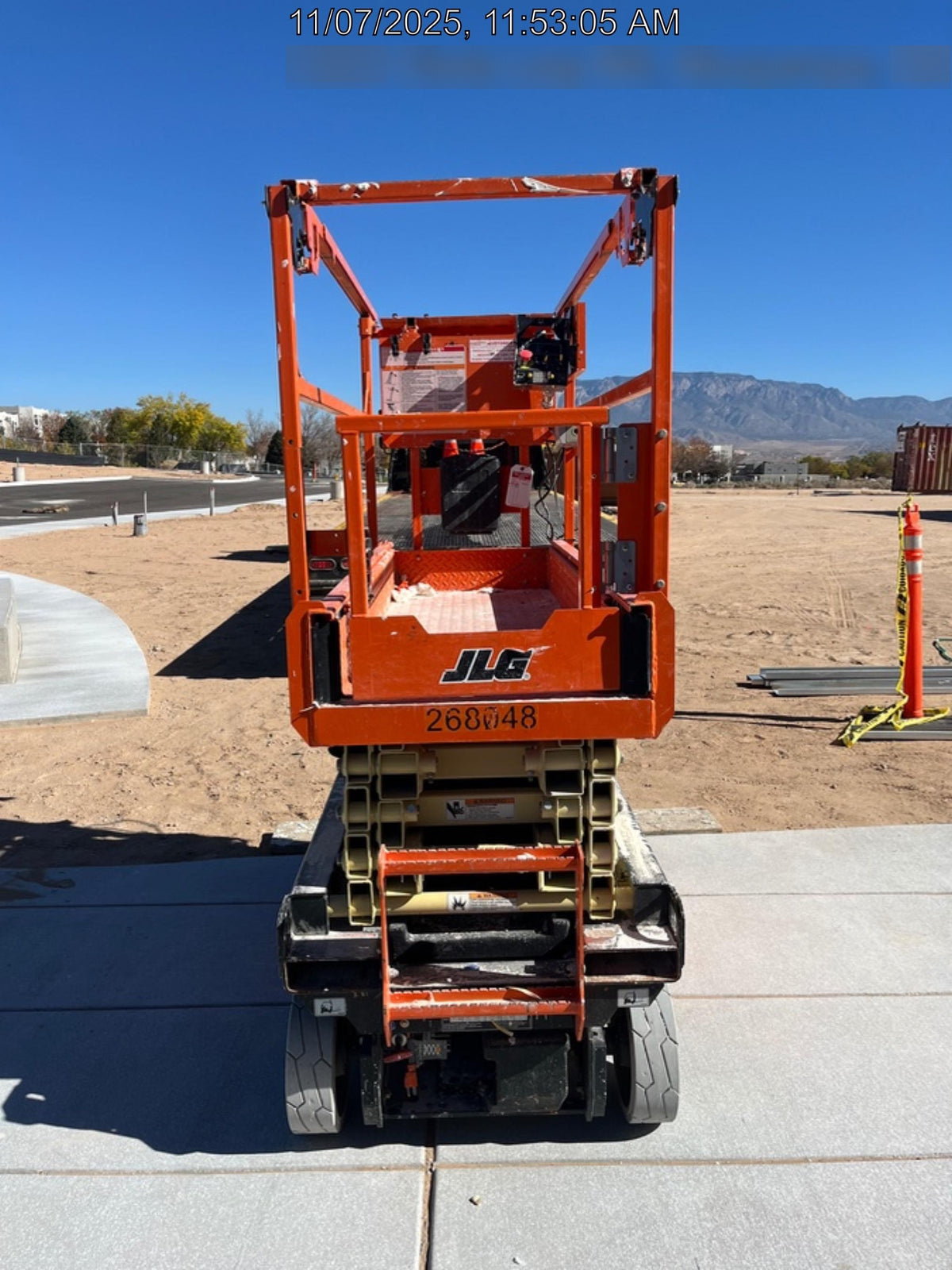 2022 JLG ES1932