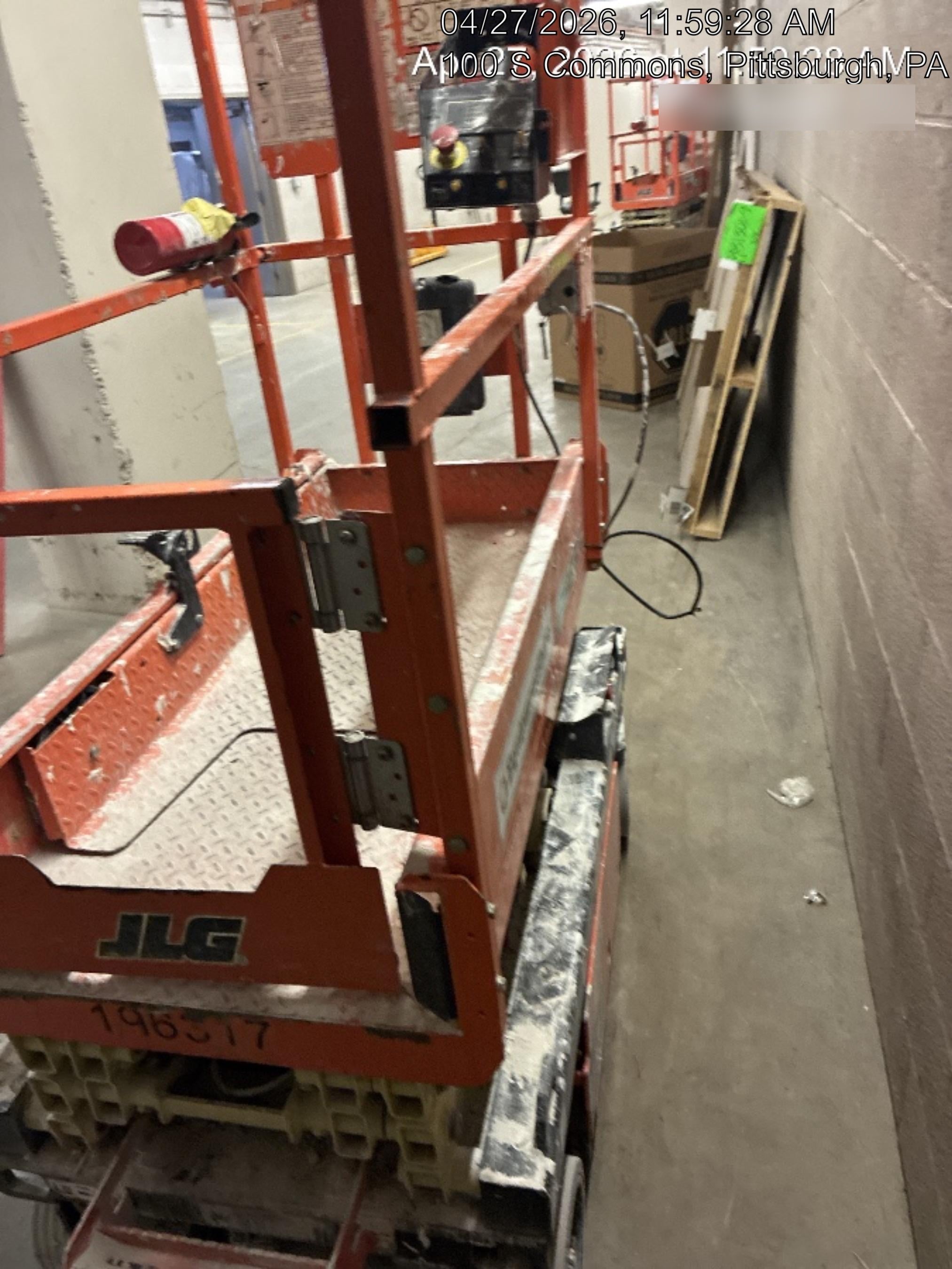 2021 JLG ES1330L