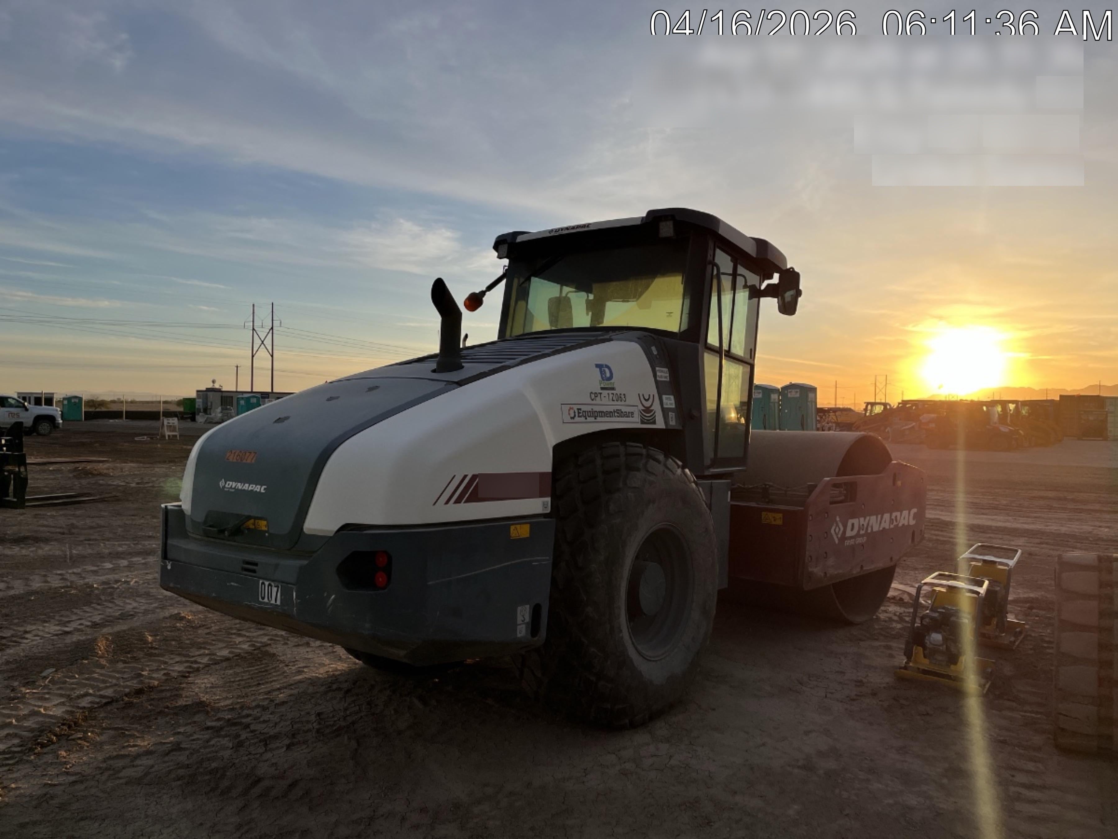 2022 DYNAPAC CA2500D
