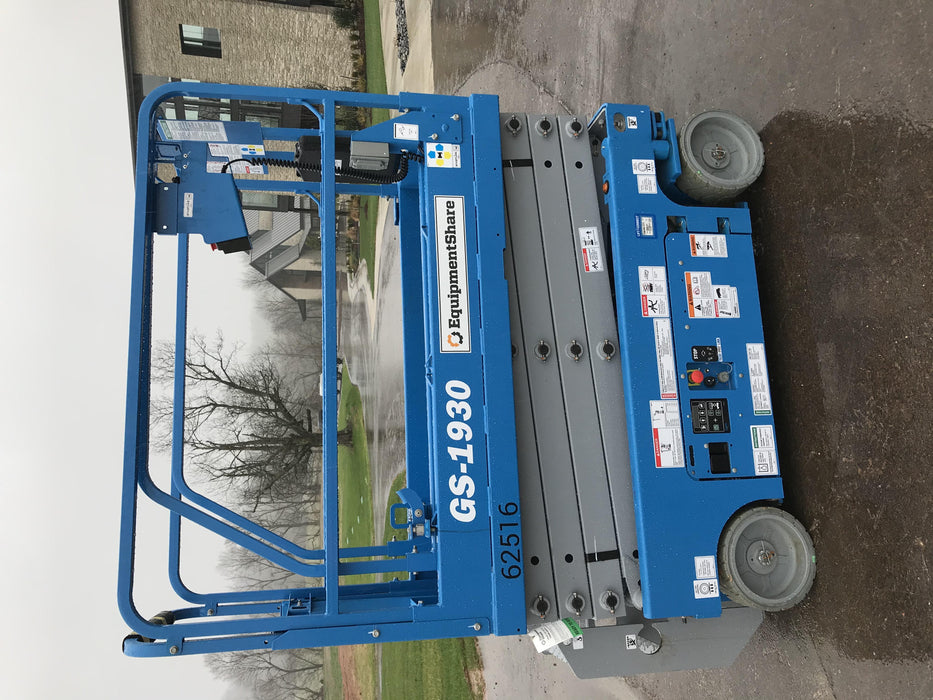 2020 Genie GS-1930 Solid Non Marking Tires, Beacon, Folding rails with half height swing gate