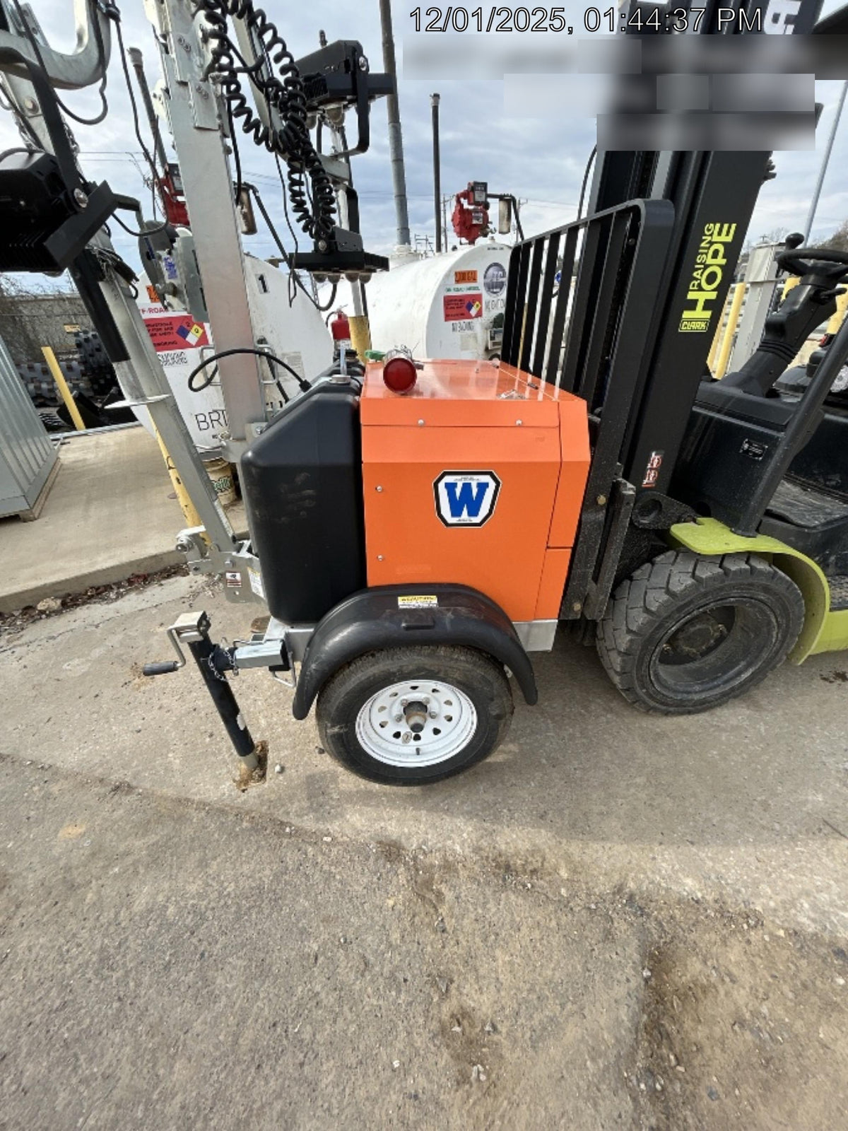 2025 Wanco WLTT-4MM4K Diesel, Mitsubishi L2E, 9.0HP @1800 rpm, Deep Sea Controller, Shore Power Plug, Auto Start, (4) 350W LED Floodlights, 4kW Generator, 60 Gal Fuel Tank, 2" Ball, T3
