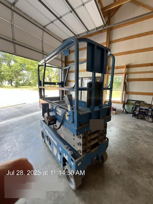 2020 Genie GS-1930 Solid Non Marking Tires, Beacon, Folding rails with half height swing gate