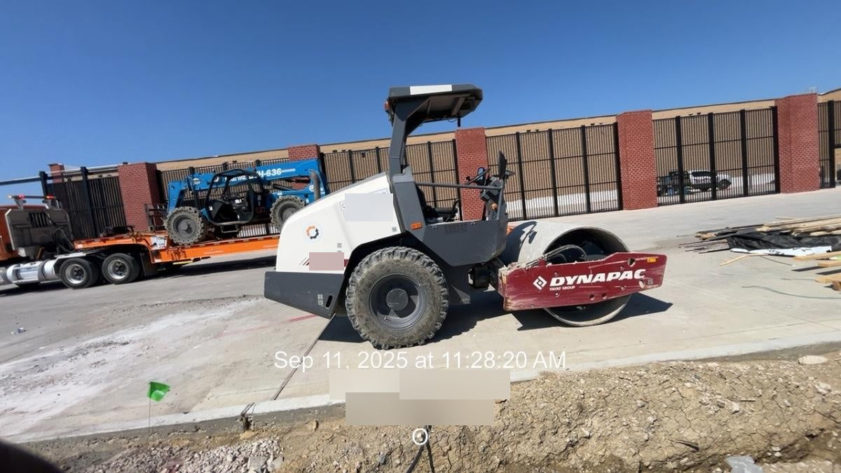 2021 DYNAPAC CA 1300D