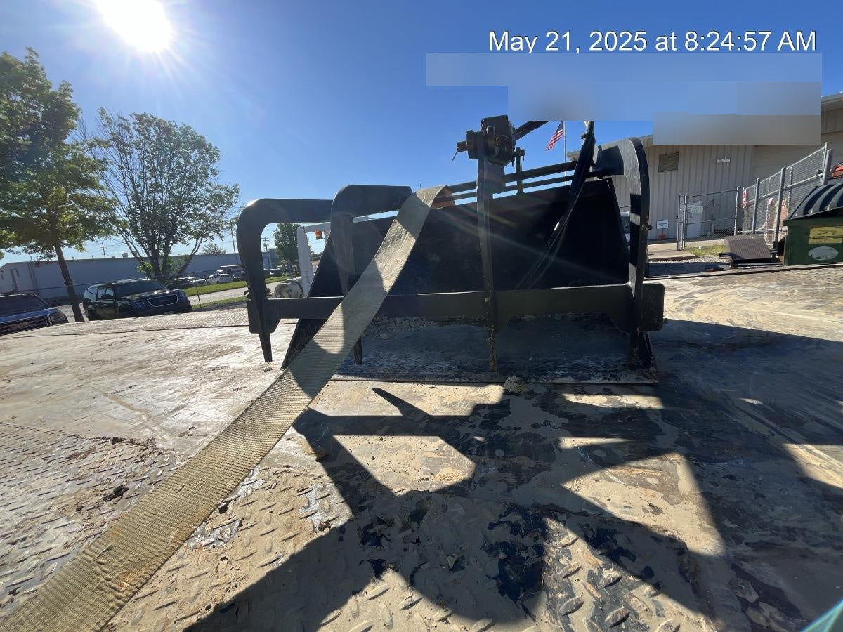 2023 ARROW MATERIAL HANDLING Grapple Bucket - Arrow