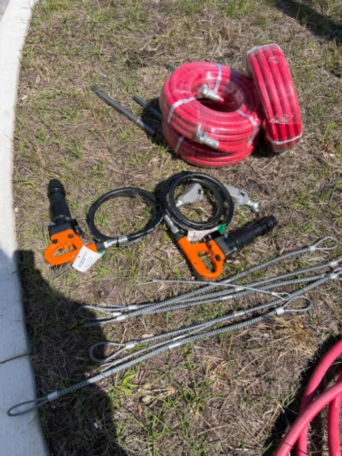 2024 MICHIGAN PNEUMATIC ES-CH3R-TRACKER