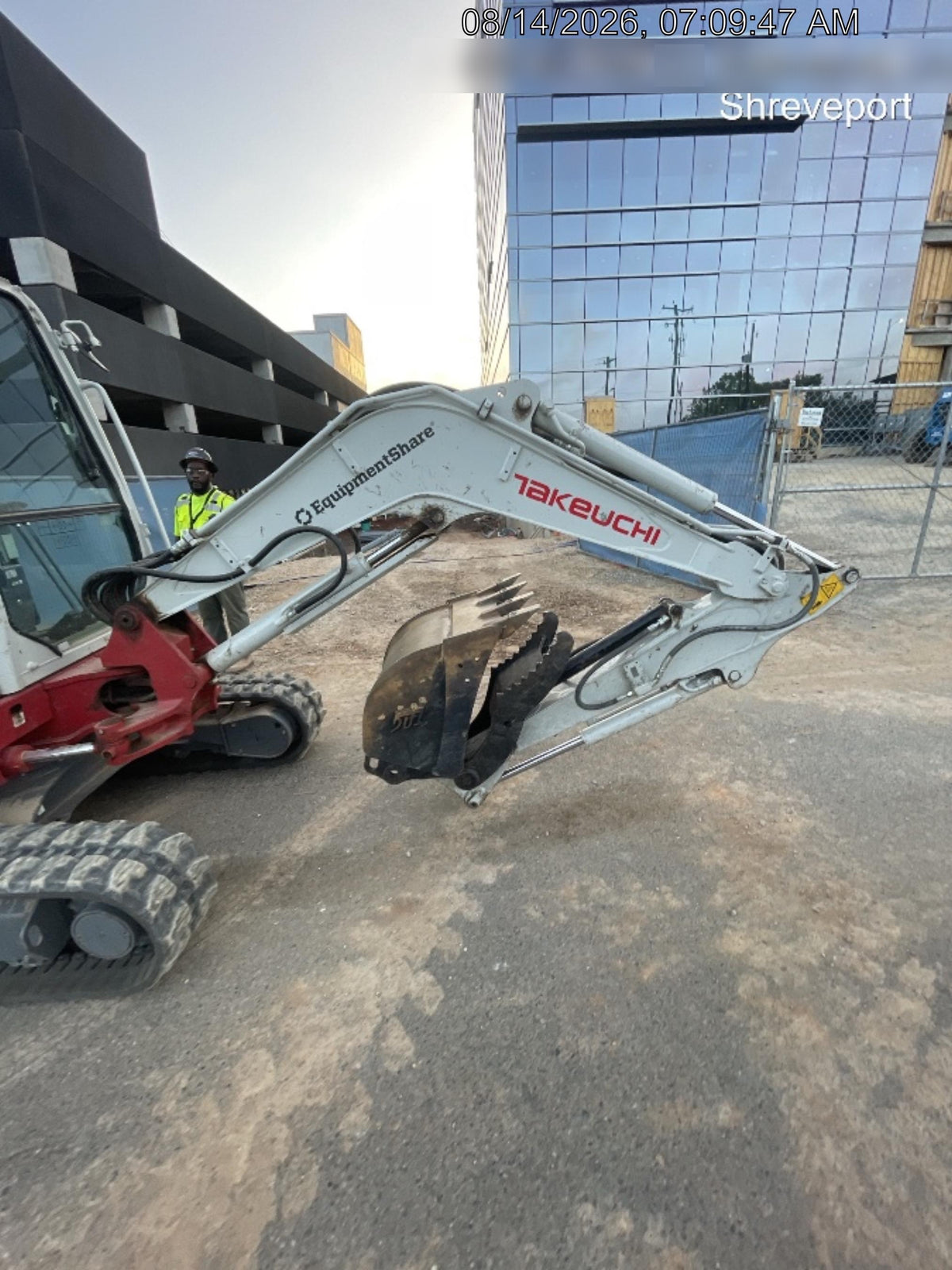 2025 TAKEUCHI TB235-2CR