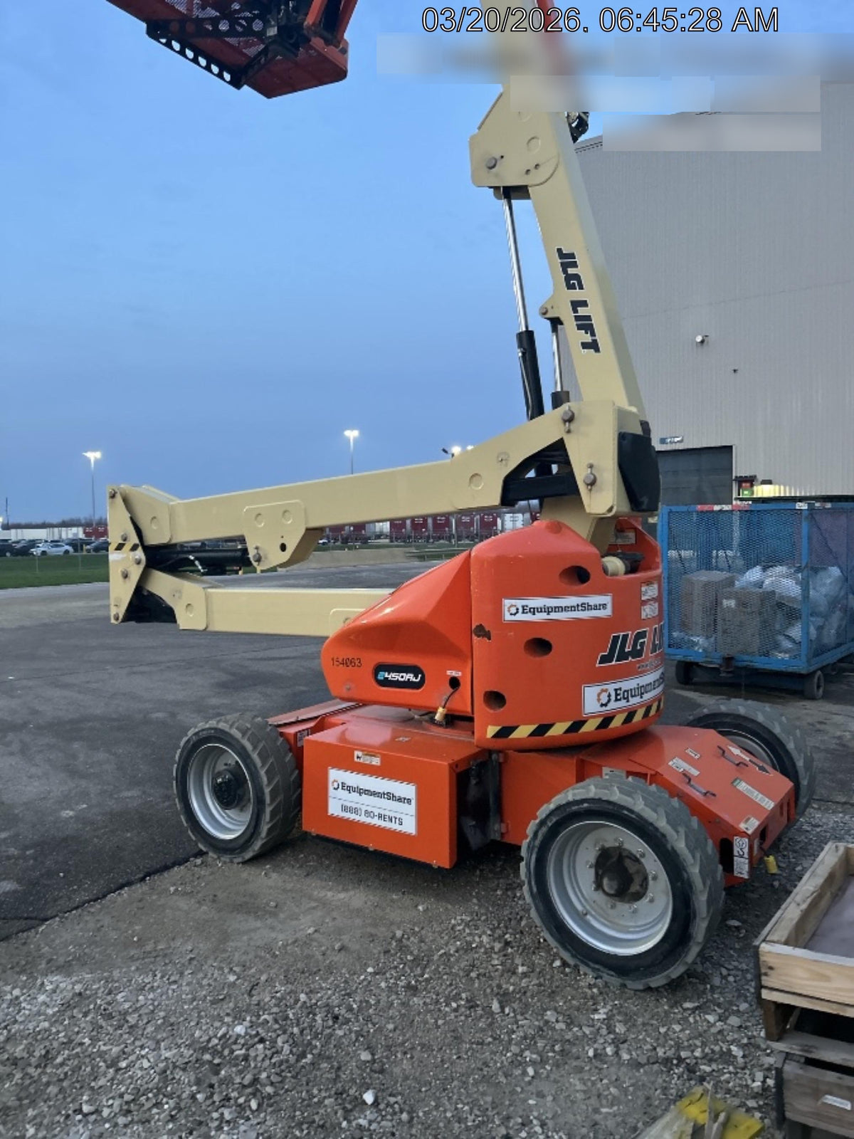 2020 JLG E400AJPN