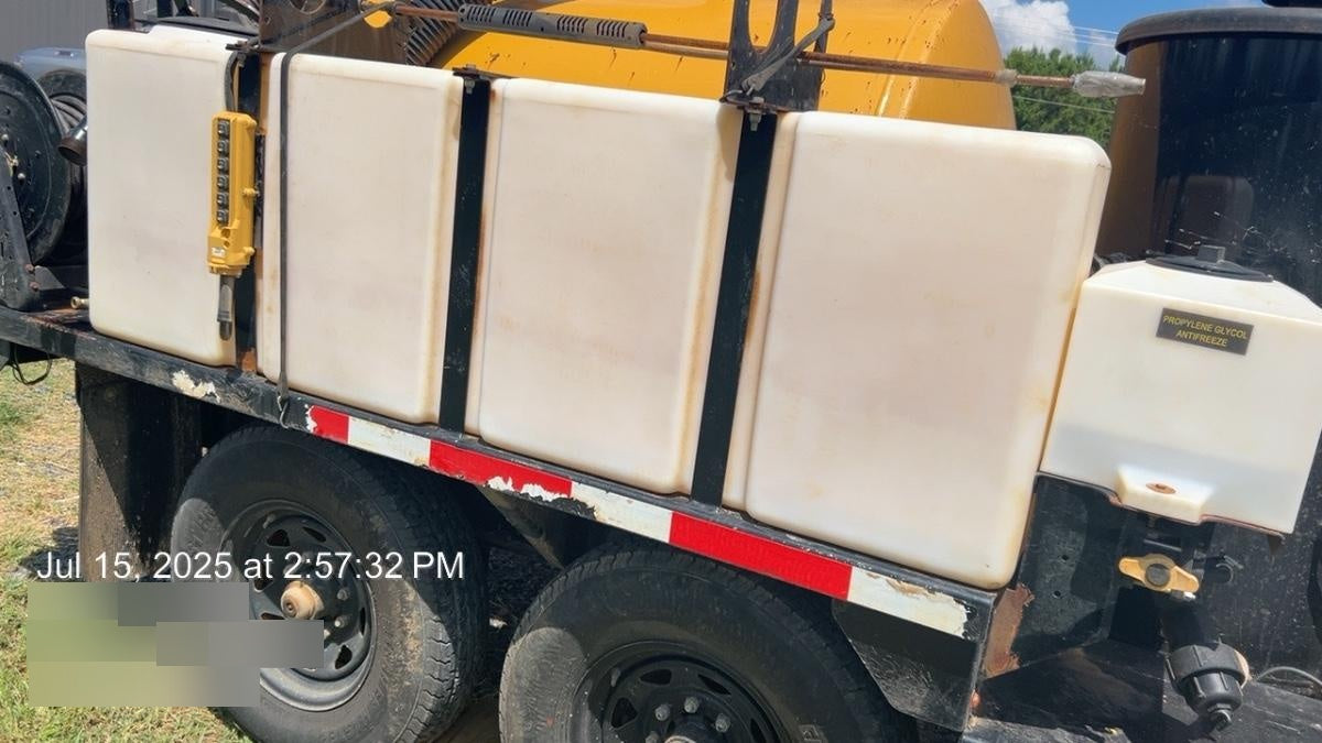 2021 VAC-TRON LP573XDT