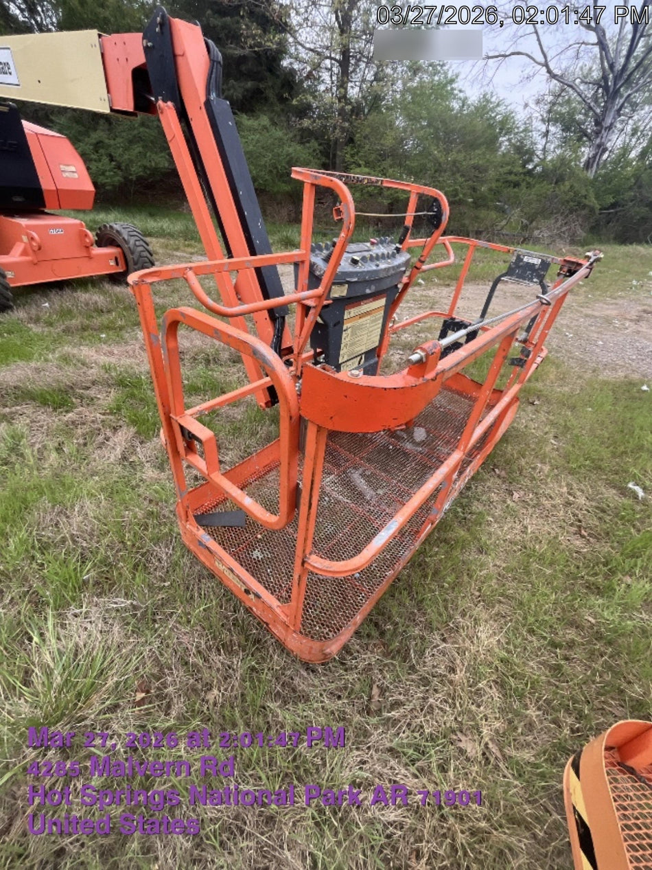 2020 JLG 800AJ