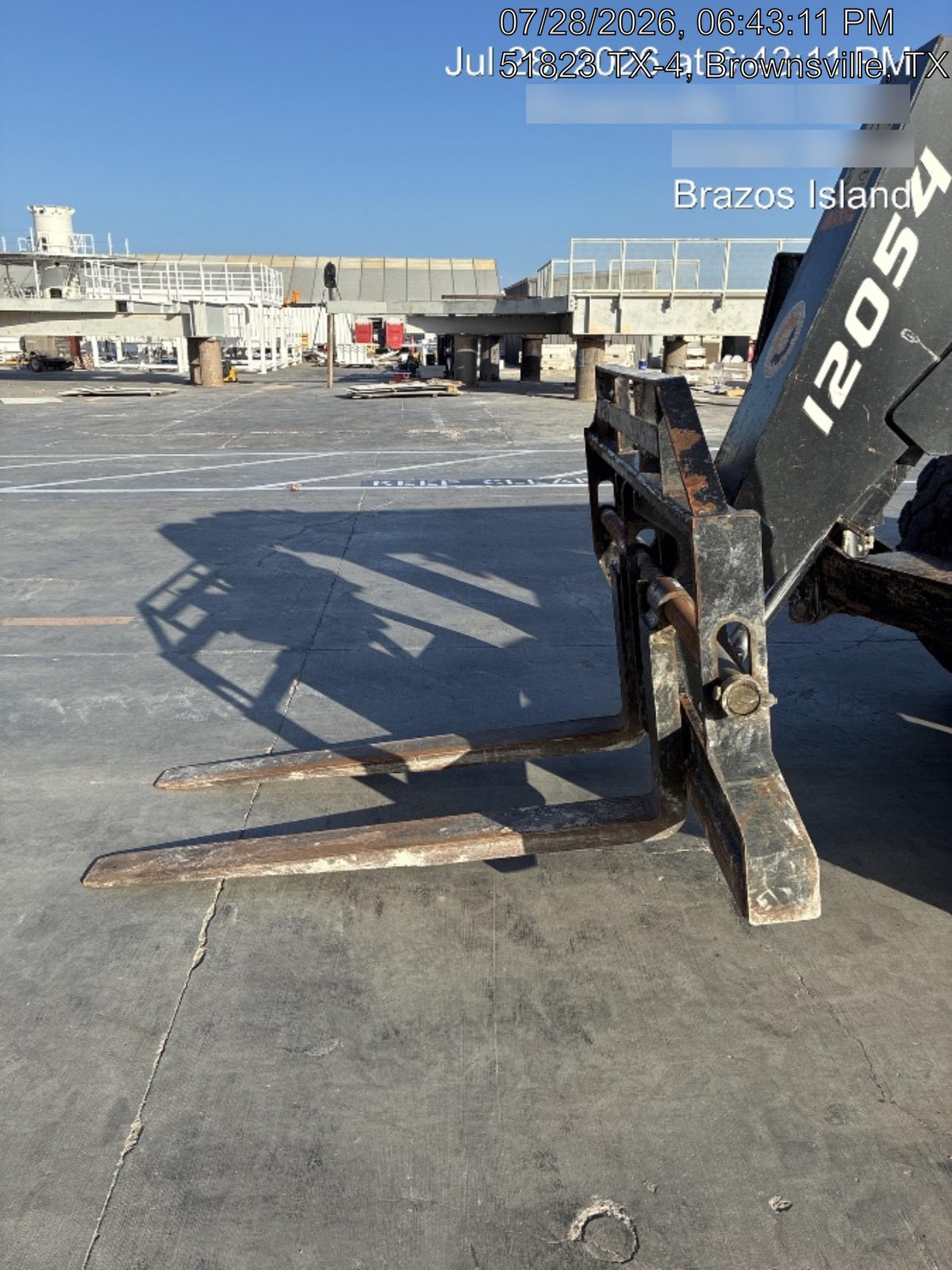 2021 JLG 12054