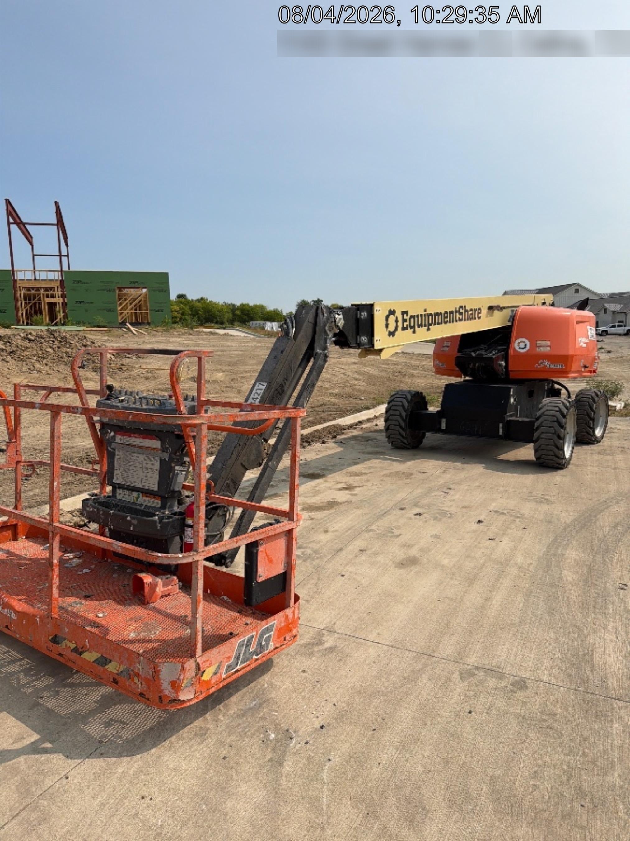 2023 JLG 660SJ