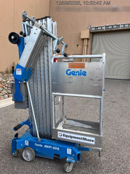 2019 GENIE AWP-30S